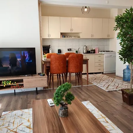 Lara Park Apartment *