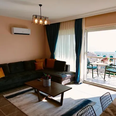 Lara Park Apartment *