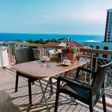 Lara Park Apartment *