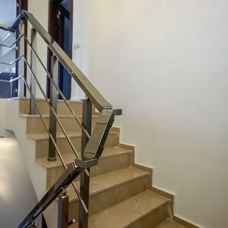 Lara Park Apartment