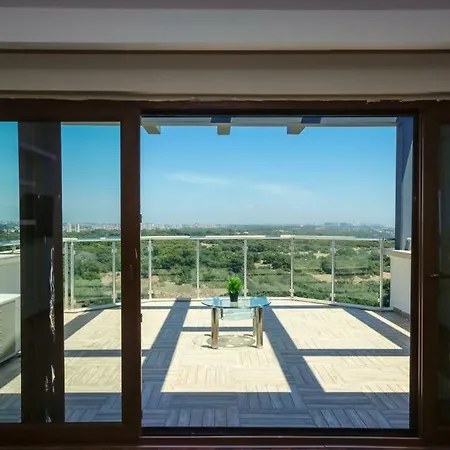 Lara Park Apartment