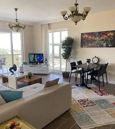 Apartament Lara Park